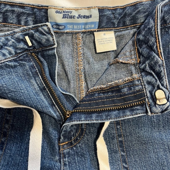 Vintage Old‎ Navy Blue Jeans Shorts, Size 8. 100% Cotton - Picture 2 of 6